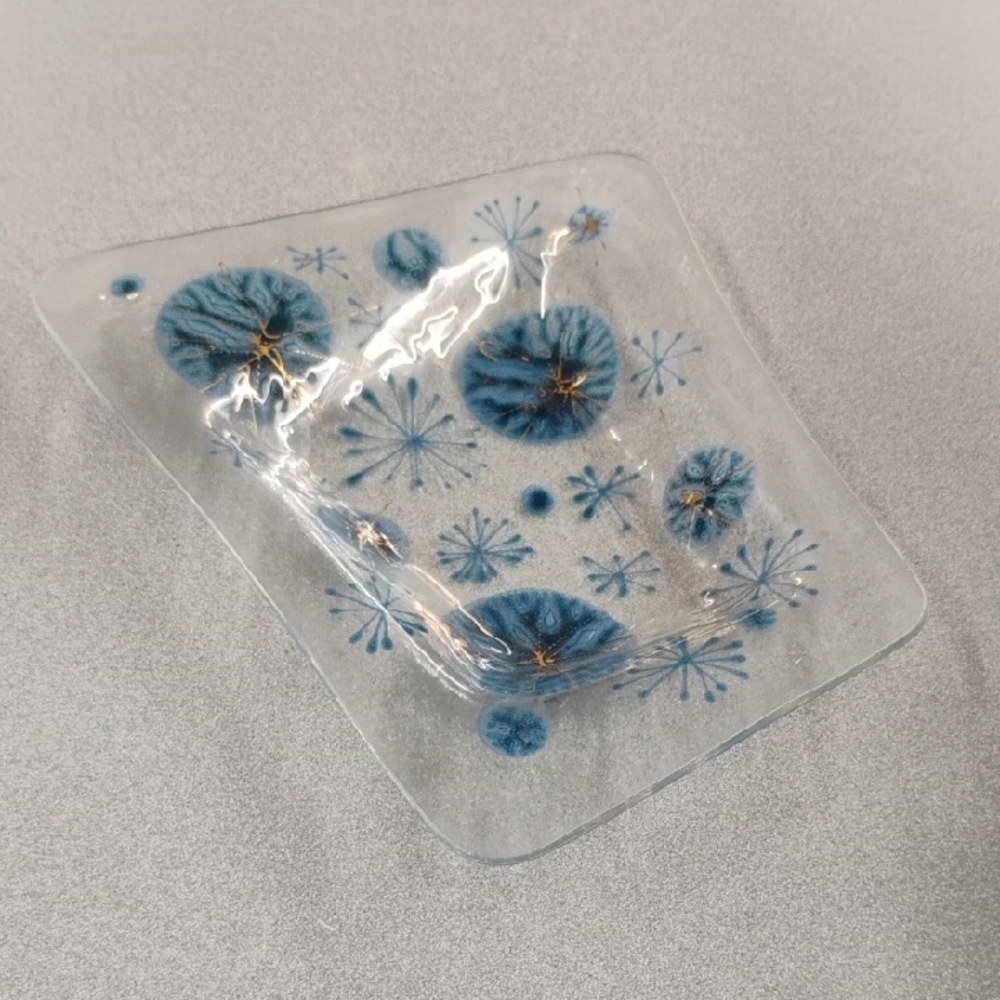 Higgins Art Glass Mid Century Dish